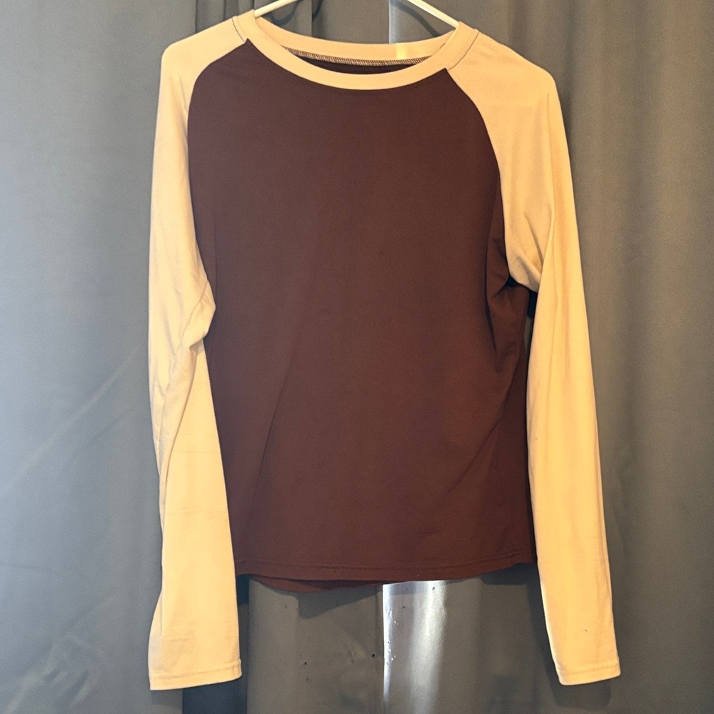 Source Unknown Two-Tone Long Sleeve Top